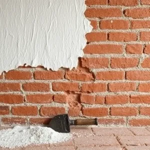 Jak usunąć stary tynk z cegły